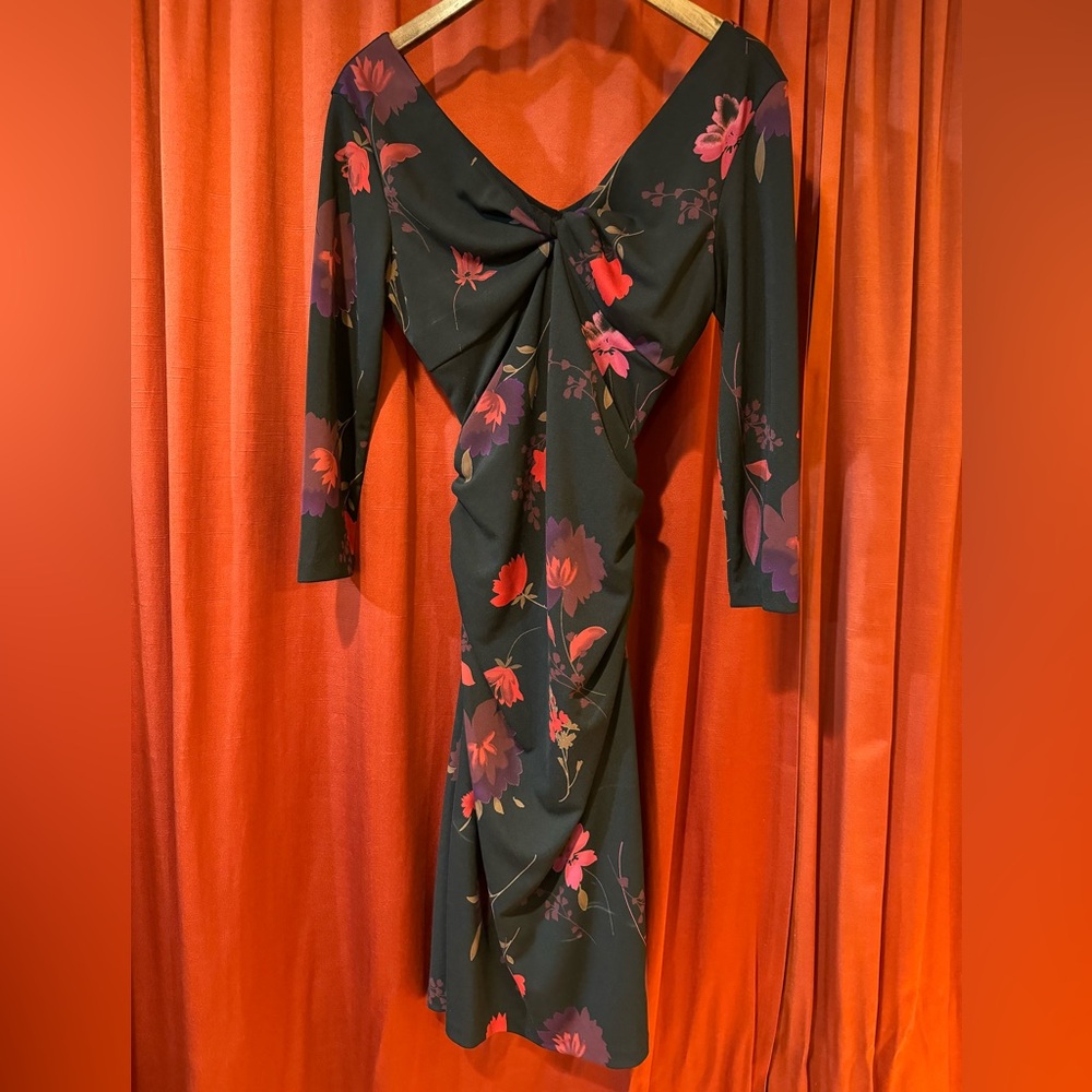Nicole miller ,lord & taylor exclusive , vintage style black red flower M dress